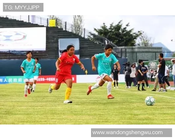 女孩子与足球明星的梦想之旅如何在绿茵场上交织出青春的旋律 女孩子与足球明星的梦想之旅如何在绿茵场上交织出青春的旋律
