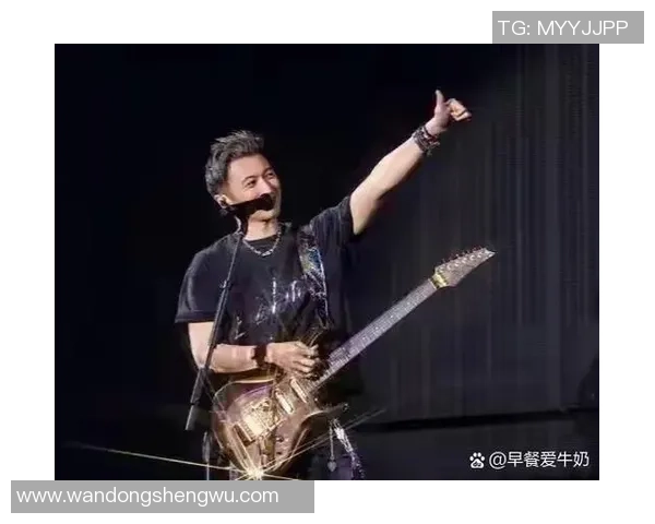 谢霆锋携手香港足球明星队共创辉煌时刻展现体育精神与团队合作魅力 谢霆锋携手香港足球明星队共创辉煌时刻展现体育精神与团队合作魅力