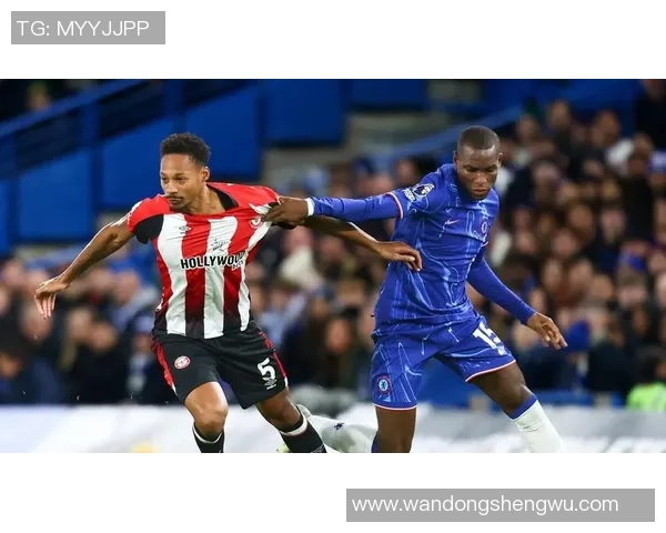 足球明星齐聚巴黎激情奔袭引发全球关注与热议