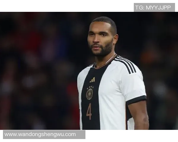 著名黑人足球明星库的辉煌成就与对足球界的深远影响